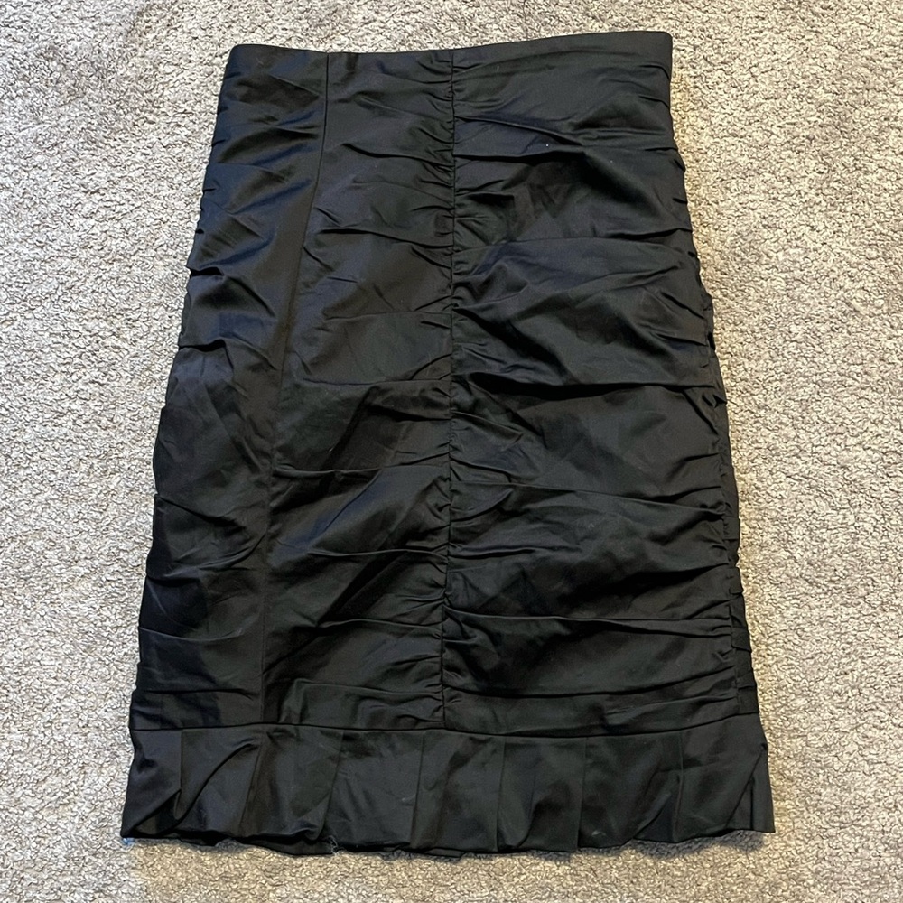Nanette Lepiore size 4 Elegant Black Ruched Women's Skirt